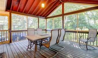 11 Golden Blvd, North Smithfield, RI 02896