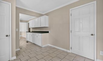 5572 Section Line Rd, Albertville, AL 35950