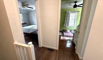 2723 FARNSWORTH Dr, Alexandria, VA 22303