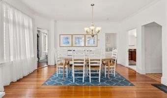 34 Bull St, Newport, RI 02840