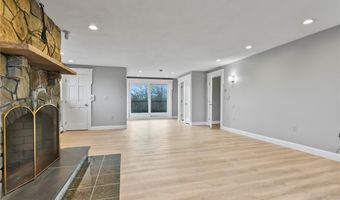 60 Progress St, Lincoln, RI 02865