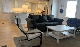 5 Division St, Newport, RI 02840