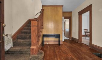 253 W Union St, Athens, OH 45701