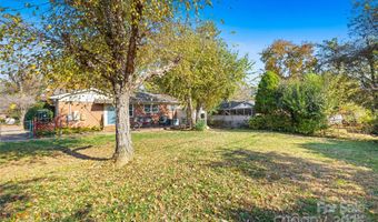 3420 Woodleaf Rd, Charlotte, NC 28205