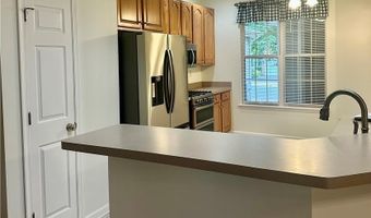 4312 Creek Rd, Allentown, PA 18104