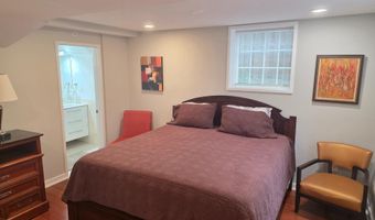 4106 GAULT Pl NE 1, Washington, DC 20019