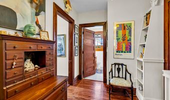 119 Washington St, Bay St. Louis, MS 39520