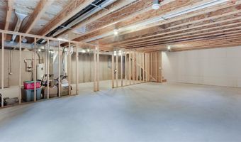 2811 Swallowtail Ct, Altoona, WI 54720