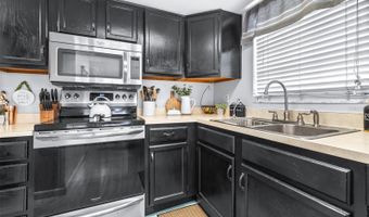 910 VAN Dr, Auburndale, FL 33823