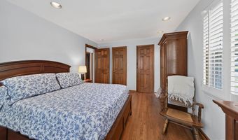 39 Green Hill Ln, Cheshire, CT 06410