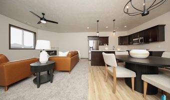 2425 E Caolinn Pl, Brandon, SD 57005