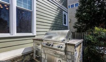 7106 EXETER Rd, Bethesda, MD 20814