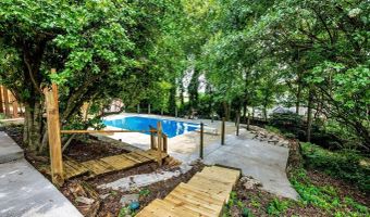 834 BURNING TREE Trl, Alabaster, AL 35007