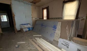 2520 W CHESTNUT Ave, Altoona, PA 16601