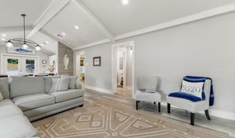 321 Saint George St, Bay St. Louis, MS 39520