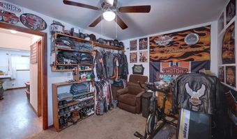 706 S B St, Arkansas City, KS 67005
