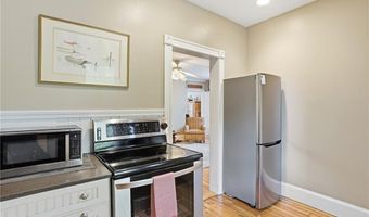 192 Washington Rd, Barrington, RI 02806