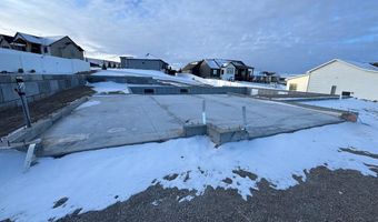 6540 Crown Cres, Ammon, ID 83406