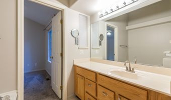 4107 Boulder Pond Dr, Ann Arbor, MI 48108