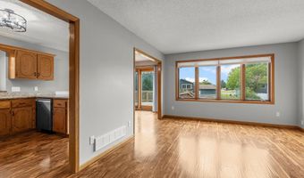 14366 Europa Ave, Apple Valley, MN 55124