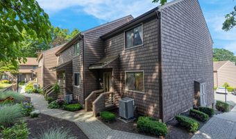 166 Old Brookfield Rd 11-1, Danbury, CT 06811
