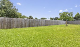 205 Caron Ln, Bay St. Louis, MS 39520