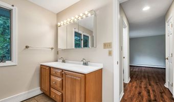 159 Woodland Rd, Hampton, NH 03842