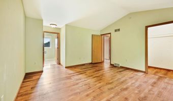 5 Cocoa Beach Dr, Madison, WI 53719