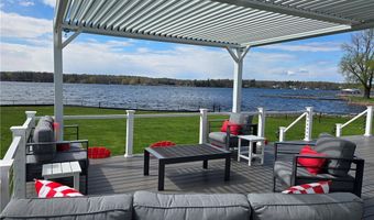 43055 Seaway Ave, Alexandria Bay, NY 13607