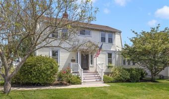 10 Eustis Ave, Newport, RI 02840