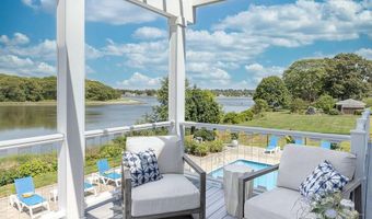 1040 Buttonwoods Ave, Warwick, RI 02886