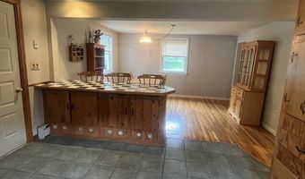46 Queensland Rd, Billerica, MA 01862