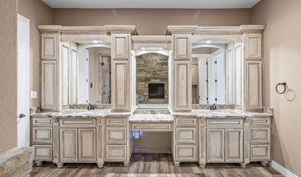 145 Rockhouse Dr, Aledo, TX 76008
