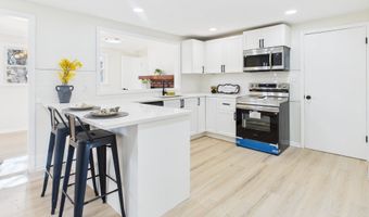 5 W Estate St, Anderson, IN 46013