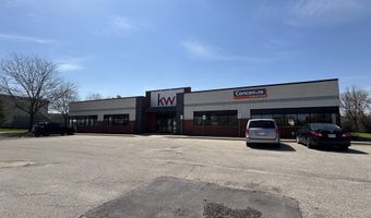 517 N WESTHILL Blvd, Appleton, WI 54914