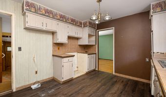 6272 Earhart Rd, Ann Arbor, MI 48105