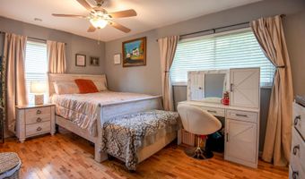 4 Washington Ct, Barboursville, WV 25504
