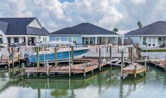 702 S BAY St, Aransas Pass, TX 78336