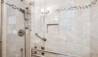 84 GREAT LAKE Dr, Annapolis, MD 21403