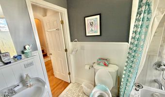 7538 MORNINGSIDE Dr NW, Washington, DC 20012