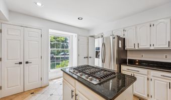 8201 HECTIC HILL Ln, Rockville, MD 20854