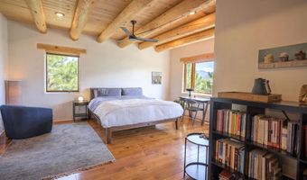 9 Desiderio, Arroyo Seco, NM 87514