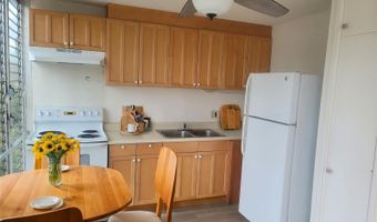 620 Mccully St 808, Honolulu, HI 96826