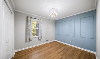 1528 Oakleaf Dr, Auburn, GA 30011