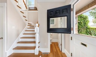 36 Bull St, Newport, RI 02840