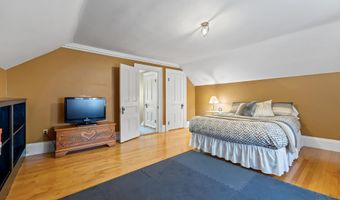 23 Chapel St, Augusta, ME 04330