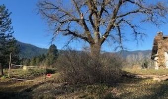 1105 Pine Grove Rd, Rogue River, OR 97537