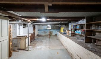 507 E 9th St, Auburn, IN 46706