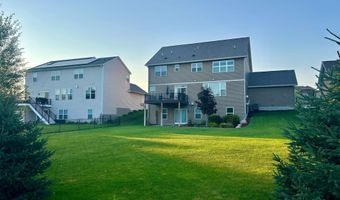 5076 151st St W, Apple Valley, MN 55124