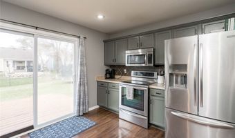 316 SW 50th St, Ankeny, IA 50023